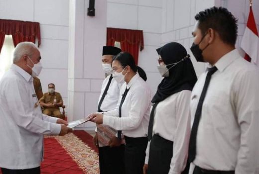 Gubernur Kaltim Isran Noor Bikin Tenaga Honorer Bahagia, Solusinya Patut Ditiru - GenPI.co