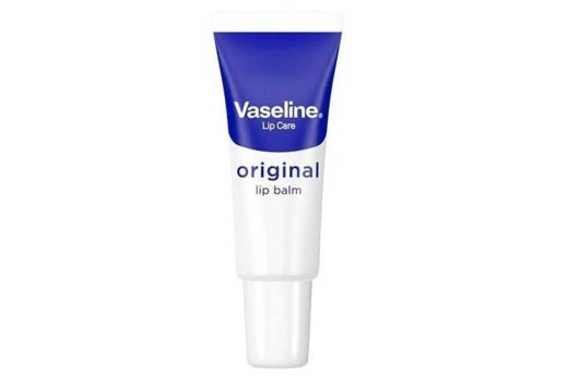 Pakai Vaseline Lip Care Original, Bibir Hitam Jadi Cerah Lagi - GenPI.co