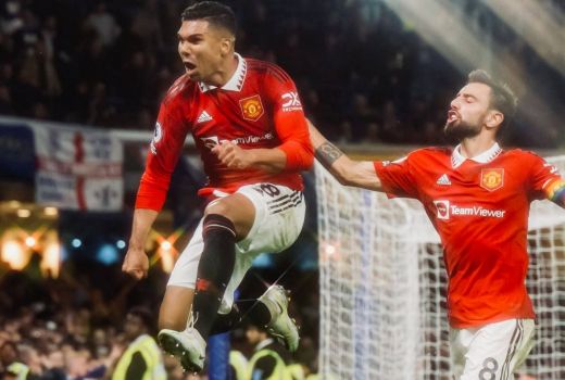 Jadi Penyelamat Manchester United, Casemiro Mirip Mike Tyson - GenPI.co