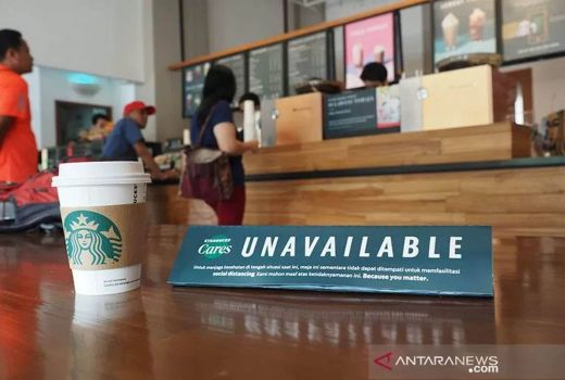 3 Tipe Teman yang Nggak Usah Diajak Nongkrong di Starbucks - GenPI.co
