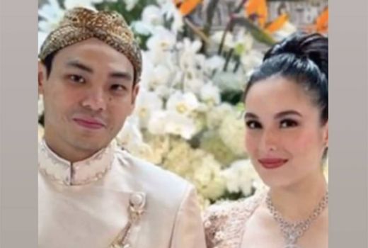 Chelsea Islan dan Rob Clinton Tunangan, Momen Lamarannya Jadi Sorotan - GenPI.co