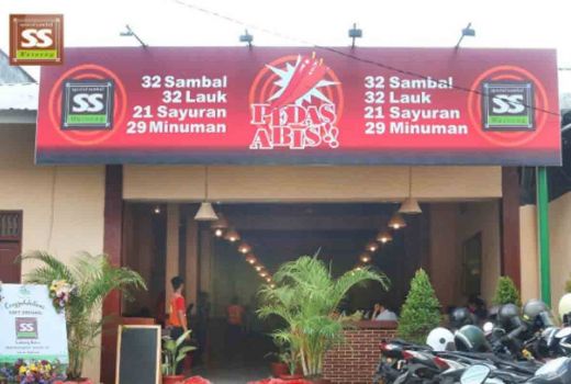 Viral Waroeng SS Potong Gaji Karyawan Penerima BSU, Netizen Emosi - GenPI.co