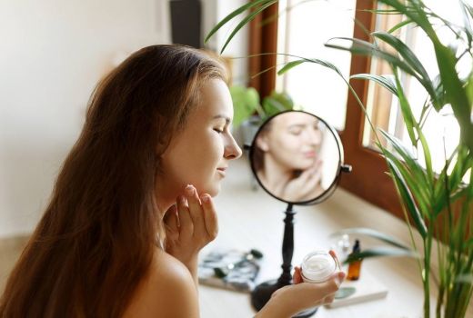 3 Trik Tampil Cantik Menawan saat Kencan dengan Doi, Tak Perlu Menor - GenPI.co