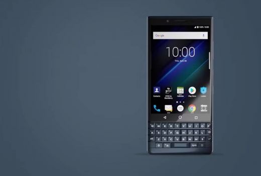 Menlu Retno Marsudi Pakai HP BlackBerry KEY2, Spesifikasi Canggih - GenPI.co
