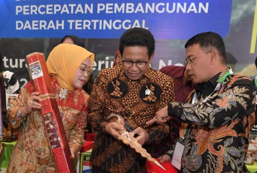 Menteri Desa PDTT Fokus Entaskan 60 Kabupaten Hingga 2024 - GenPI.co