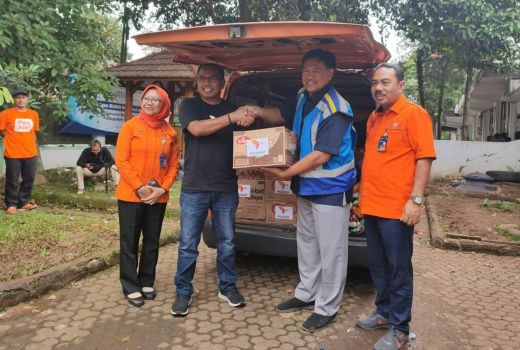 Korban Gempa Cianjur Terharu Terima Bantuan via PT Pos Indonesia - GenPI.co