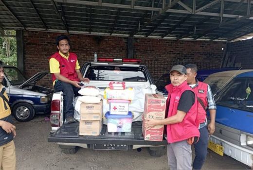 Penumpukan Bantuan Gempa Cianjur Dibantah, Kebutuhan Pengungsi Terpenuhi - GenPI.co