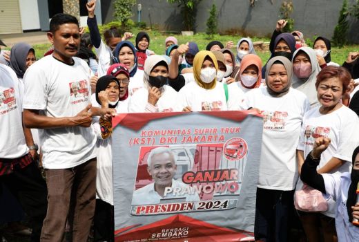Sopir Truk DKI Taruh Harapan Besar ke Ganjar: Semoga Kesejahteraan Meningkat - GenPI.co