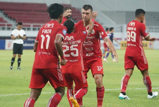 Teknik Dasar Sepak Bola Yang Wajib Kamu Pelajari! - GenPI.co