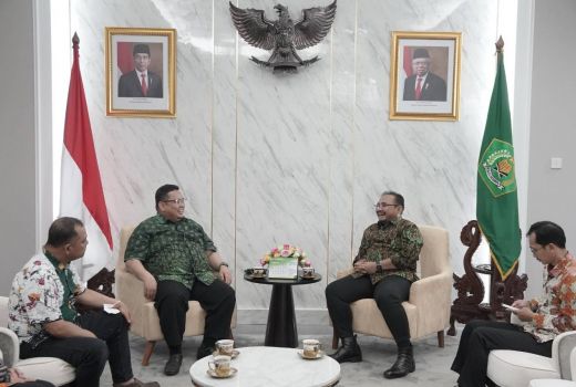Temui Menag, Bawaslu Singgung Anies dan Bahas Larangan Kampanye di Tempat Ibadah - GenPI.co