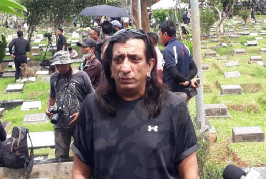 Rano Karno Tak Hadiri Pemakaman Aminah Cendrakasih, Adam Jagwani Beber Alasannya - GenPI.co