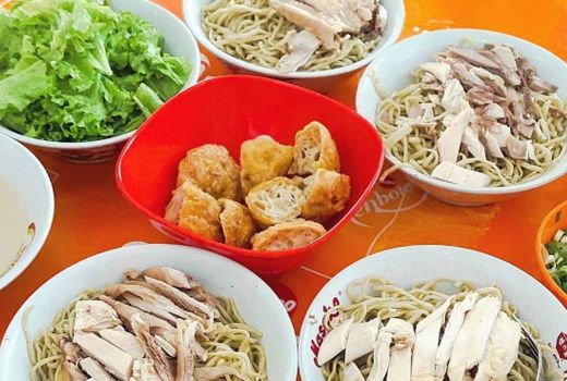 Rekomendasi Tempat Makan Enak Terdekat di Jakarta, Coba Bakmi Acang - GenPI.co