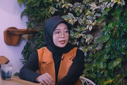 Ajak Rozy Begituan, Ibu Norma Risma: Biar Enak, Jangan Diam Saja - GenPI.co