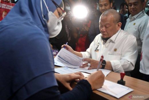 Operator Liga 1 dan 2 Bakal Dipisah jika La Nyalla Jadi Ketum PSSI - GenPI.co