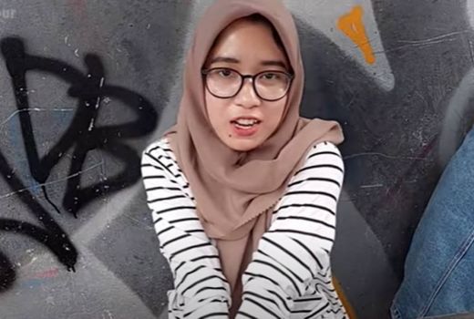 Asri Gadis Cerdas! Jual Pentol, Omzet Bisnis Sehari Rp 1,5 Juta - GenPI.co