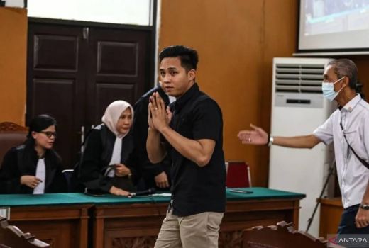 Putri Candrawathi Kena 8 Tahun, Bharada E 12 Tahun - GenPI.co