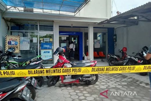 Perampokan BRI Kunir Lumajang: Karyawan Salat, Uang Rp 240 Juta Hilang - GenPI.co