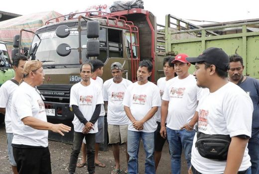 Ajar Pentingnya Keselamatan, KST Dukung Ganjar Gandeng Pengemudi Bak Triway - GenPI.co