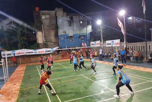 Gerimis Tak Hentikan Antusiasme Peserta Turnamen Voli Putri dari GBB - GenPI.co