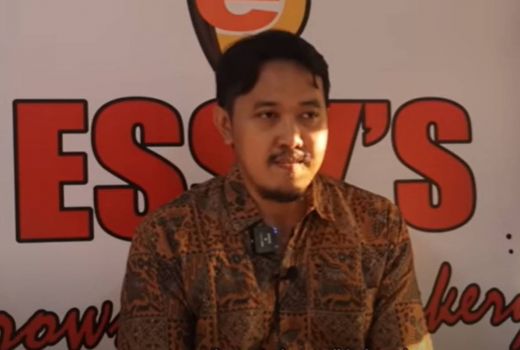 Pegawai Bank Ogah Riba, Adi Buka Usaha, Omzet Rp 100 Juta Sebulan - GenPI.co
