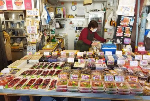 Liburan ke Jepang, Yuk Makan Seafood di Tsukiji Fish Morning Market - GenPI.co