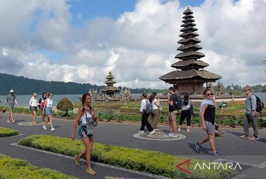 Pariwisata Diprediksi Mencapai Puncak pada Libur Lebaran 2023 - GenPI.co