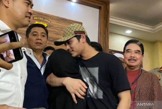 Bantah Lempar Bola Biliar ke Lesti Kejora, Rizky Billar Ngaku Terpeleset - GenPI.co