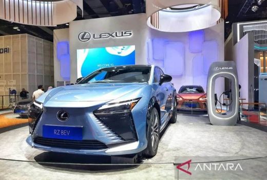 Pertarungan SUV Mewah, Ini Perbandingan Genesis GV80 dan Lexus RX - GenPI.co