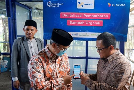 XL Axiata Dukung Budi Daya Maggot dan Hidroponik di Pesantren Berbasis IoT - GenPI.co