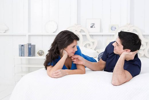 Jika Pria Ingin Tahan Lama Saat Berhubungan Ranjang, Begini Tips Zoya Amirin - GenPI.co