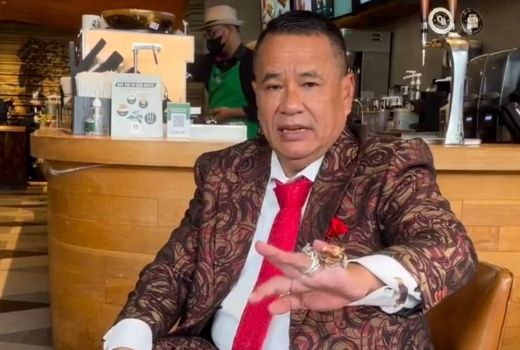 Hotman Paris Kecolongan, Duit Ratusan Juta Dibawa Kabur - GenPI.co