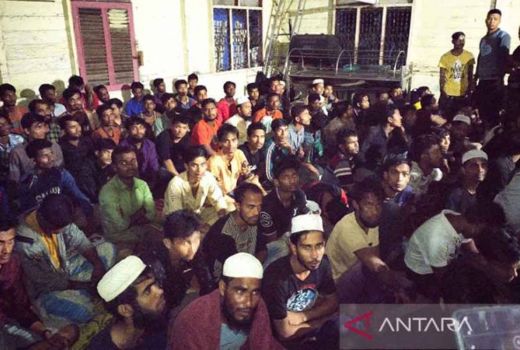 184 Imigran Rohingya Dipaksa Turun dari Kapal, Terdampar di Aceh Timur - GenPI.co