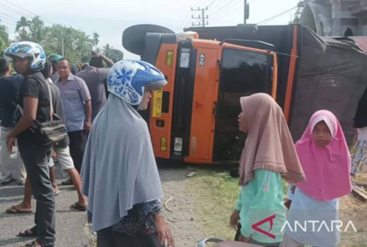 Kecelakaan Mobil Pengangkut Kambing Curian Tabrak Fuso di Pidie Aceh - GenPI.co