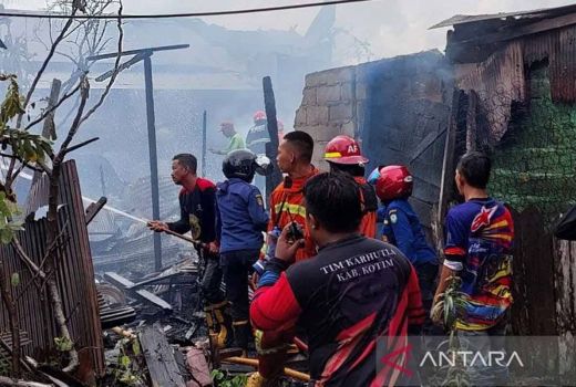 Kebakaran di Sampit Kalteng, 8 Keluarga Kehilangan Tempat Tinggal - GenPI.co