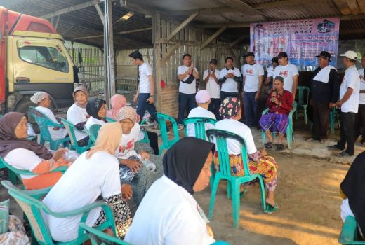 Penuh Berkah, KST Dukung Ganjar Beri Santunan ke Kaum Ibu Lansia - GenPI.co