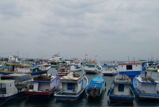 Cuaca Ekstrem di Kupang, Nelayan Pilih Amankan Kapal - GenPI.co