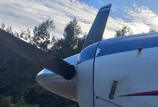Makin Brutal! KKB Papua Tembak Pesawat Asian One di Puncak - GenPI.co