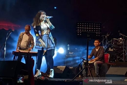 Via Vallen Masih Belum Percaya Ayahnya Meninggal Dunia - GenPI.co