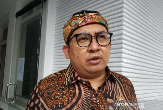 CEK FAKTA: Fadli Zon Tersangka Kasus Terorisme, Dieksekusi Densus 88 - GenPI.co