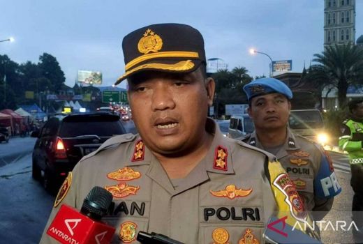 Jalur Puncak Macet Menuju Jakarta, Polisi Berlakukan One Way - GenPI.co