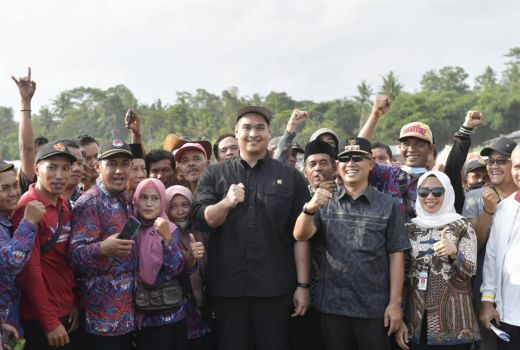 Pacuan Kuda Rakyat Diapresiasi Menpora Dito, Bupati Kebumen Minta Maaf - GenPI.co