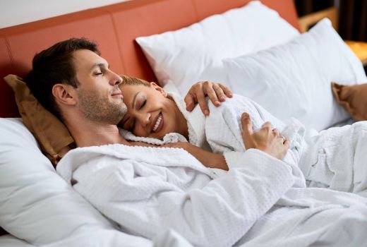 5 Teknik Memuaskan Istri dengan Permainan Lidah, Coba Lakukan Cara ini - GenPI.co