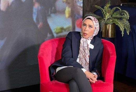 Melly Goeslaw Dulu Gemuk Sekarang Kurus, Operasi, Lambung Sisa 15 Persen - GenPI.co