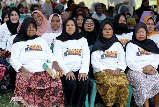 Aksi Berkelas Relawan Ganjar Sejati ke Petambak Ikan dan Udang di Subang - GenPI.co