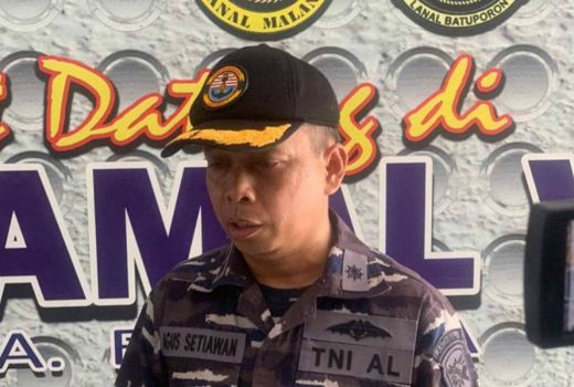 Kronologis 2 Bus TNI AL Terobos Perlintasan Kereta Api di Malang - GenPI.co
