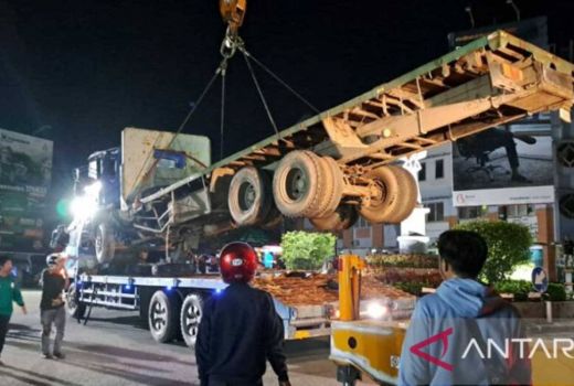 Truk Tabrak Motor dalam Kecelakaan di Balikpapan, 1 Nyawa Melayang - GenPI.co