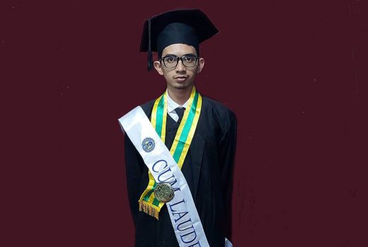 Alumnus SMAN 5 Yogyakarta Raih IPK Tertinggi di Wisuda UNY - GenPI.co