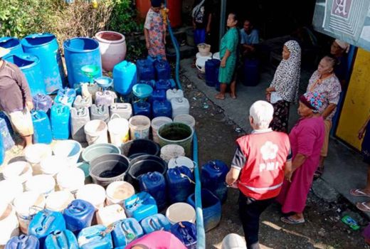 Sebagian Sumur Mengering, Kelangkaan Air Bersih Terjadi di Cilacap - GenPI.co