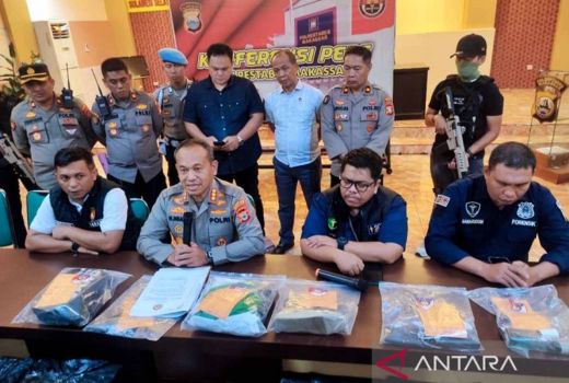 Rekaman CCTV Kronologis Siswa SMP Jatuh dari Lantai 8 di Makassar - GenPI.co