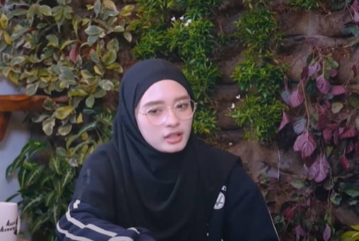 Izinkan Virgoun Poligami, Inara Rusli: Mungkin Nggak Puas Sama Aku - GenPI.co